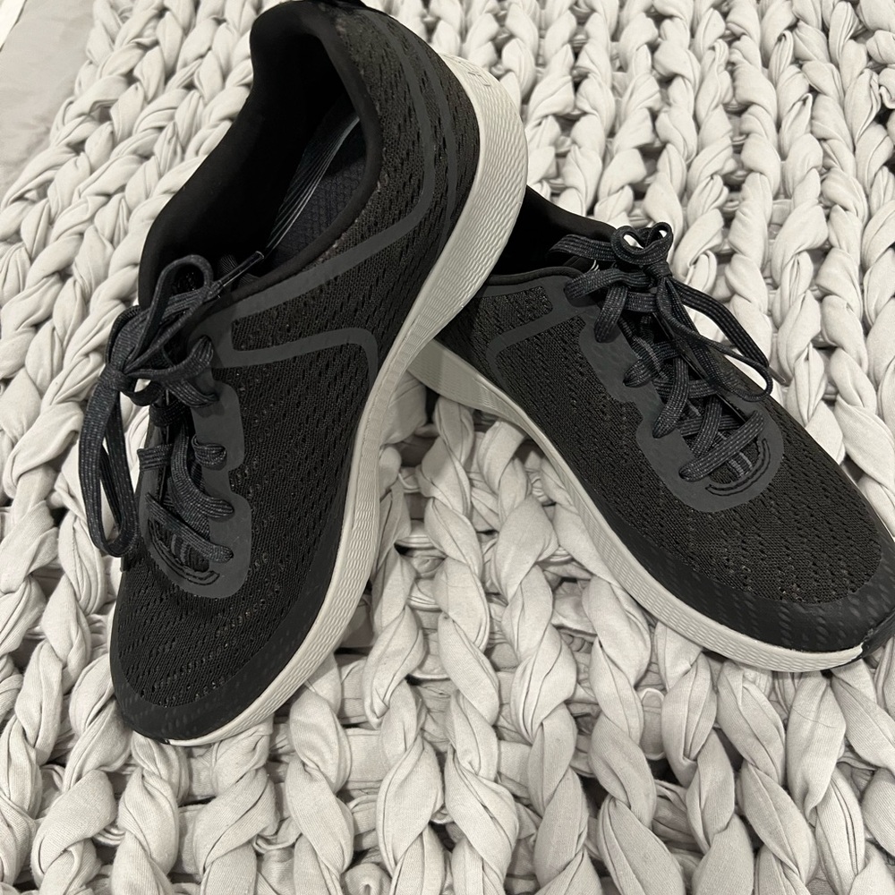 Dansko Black Athletic Shoes size EU38 W8